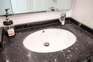 Shiny Mik Super Family Apartment - Malaga - 3