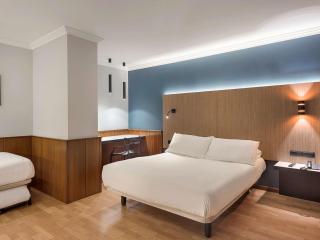 Ibis Styles Figueres Ronda - Figueres - 4