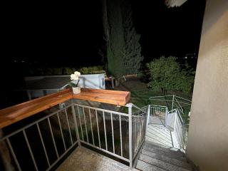 אל מול חרמון- דירה באווירה כפרית עם נוף לחרמון - 1