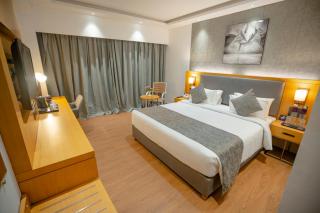 Zip By Spree Hotels Chakan - 5
