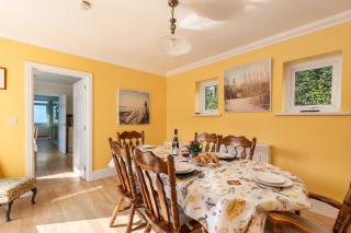 Sunningdale - Beach Side Cottage, Sea Views, Parking - Saundersfoot - 3
