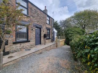 Luxurious Cottage with hot tub, Lake District - 7