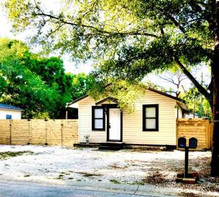 Two Fully Equipped Apartments and a Studio 5 miles from the beach - 0