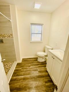 Two Fully Equipped Apartments and a Studio 5 miles from the beach - 9