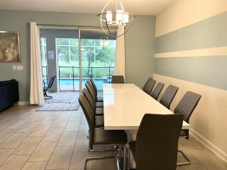 Vila 8 Bedrooms 5 bathrooms and theater room, golf course view - Kissimmee - 6