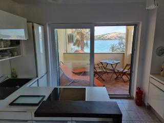 BELLEVUE - Old Navalis - 1