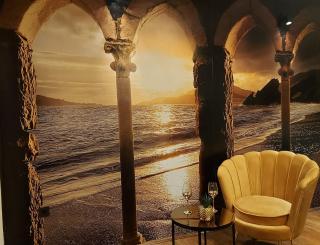 Split Luxury Oasis - 9