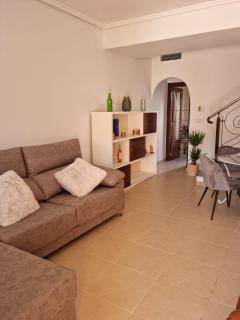 AGRADABLE ADOSADO CON PISCINA - Ciudad Quesada - 8