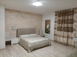 Affittacamere V Torre V Nigrisoli a Porta San Vitale - 0