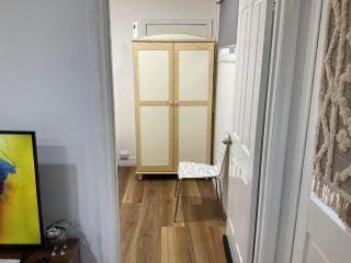 Oakleigh Private unit - 3