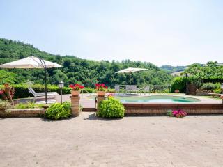 Belvilla by OYO Villa Angolo Fiorito - Urbino - 2