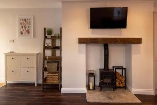 Modern Cottage for Couples, Parking, 3 Min 2 Beach - Beer - 6