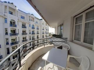 Palais des Iles - Cannes - 1