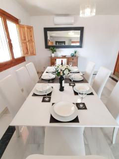 Beautiful 5 Bedroom Villa, Sea Views, Private Pool, Estepona newly refurbished - Estepona - 5