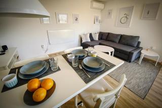 Casa Martinica - House with 2 Apartments - Ližnjan - 1