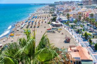 Semi-detached Adosado con Encanto -130 m2 - WiFi 600 Mb - Piscina Comunitaria - Patio Privado - Torremolinos - 0