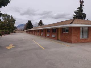 Skyline Motor Inn - Cody - 1