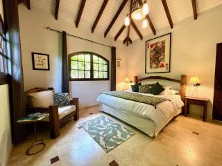 The Paradise Peak Adults only - 3