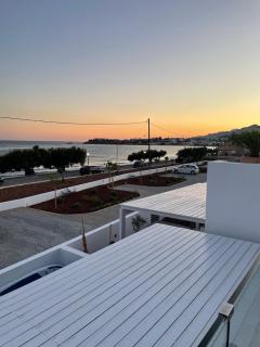 Fantasea Beachfront Villa - 1