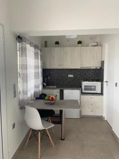 M & F HOUSE (παραλία Μαρκοπούλου Ωρωπού) - 1