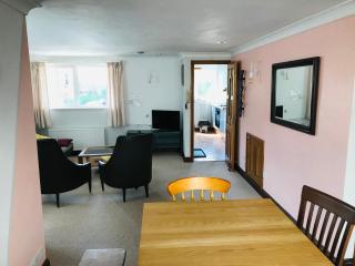 Cosy house, 3 bedrooms, private parking, wifi, patio - Norwich - 7