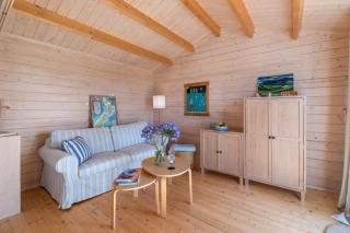 Kaiate - Papamoa Hills Holiday Cabin - 8