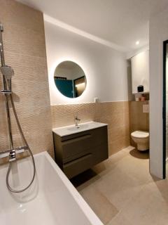 Superbe T2 avec grande terrasse en centre ville à 5 min à pieds des Arènes de Nîmes - 7