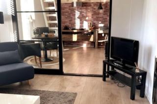 Gezellige knusse studio met bubbelbad - Huizen - 0