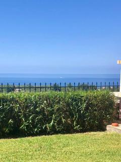 Sarantos Pool Suites - 9