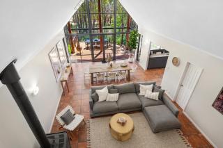 Twilight Ridge - Situated on 2 acres of pristine bushland, Twilight Ridge offers both privacy and space - Quindalup - 7