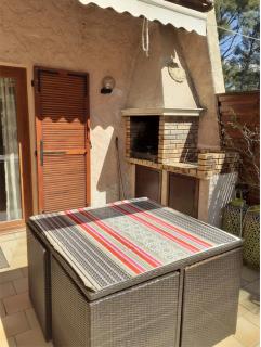 Villa club Sanary dans résidence fermée et arborée 10min a pied de la plage - Sanary-sur-Mer - 7