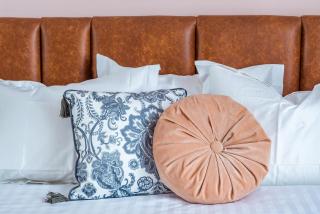 Center De Lux Studios “ Zara “ - 1