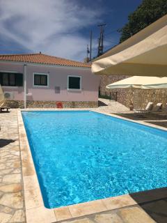 Sarantos Pool Suites - Lakithra - 6
