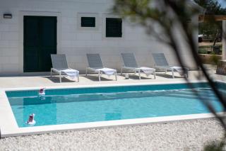 Villa Rogač - Sutivan (San Giovanni di Brazza) - 8