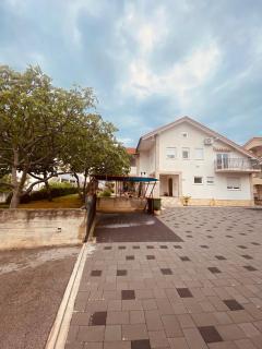 Apartmani Čvorak - Vodice - 1
