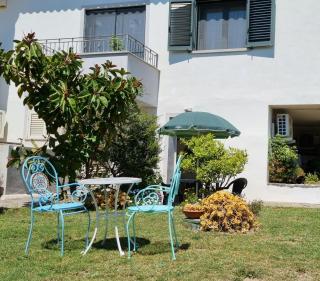 Appartamento in villa con veranda privata e parcheggio gratuito - Olbia - 1