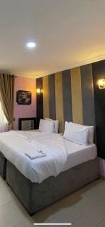 Alluring View Hotel - Allen Avenue - Lagos - 5