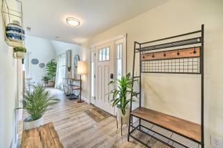 Modern-Chic Athens Home - Fish, Ski and Swim! - Athens - 7