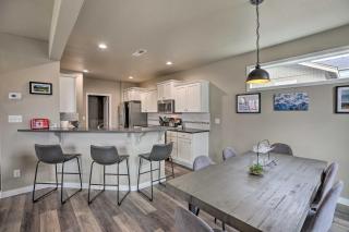 Chic Bend Home with Deck Less Than 3 Mi to Downtown! - Bend - 9