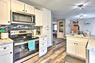 Walk to Lake Pepin Charming Retreat with Deck - 4