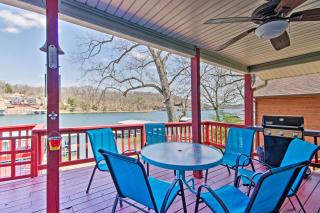 Fire Pit and Dock Lake of the Ozarks Hiller Haus - 9
