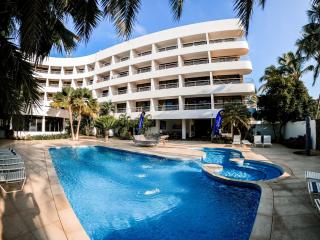 Hotel California Playa El Yaque - 5