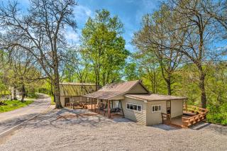 Stunning 2-Building Rental - Walk to Marina! - Celina - 9