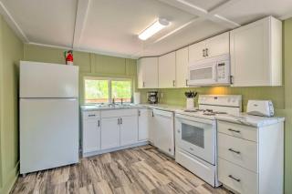 Stunning 2-Building Rental - Walk to Marina! - Celina - 2