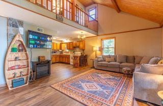 Cherokee Lake Cottage by Staycating - Jefferson City - 9