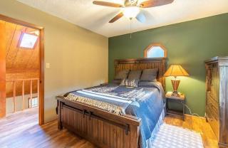 Cherokee Lake Cottage by Staycating - Jefferson City - 2