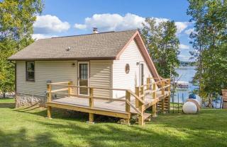 Cherokee Lake Cottage by Staycating - Jefferson City - 0