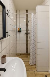 Sunny Apartment With Free Parking - Zvolen - 4