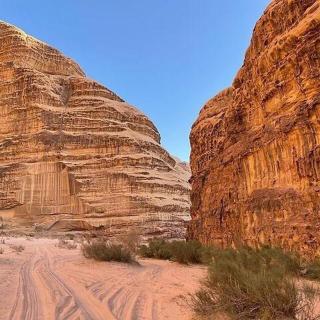 The sun of Wadi Rum - 5