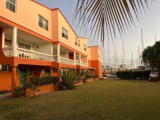 Cool Premier Apts. - Airport/SGU - Blow Hole - 3